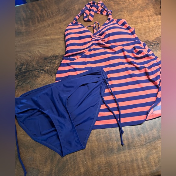 Beach Bump by Motherhood Maternity Swimsuit - Picture 1 of 5